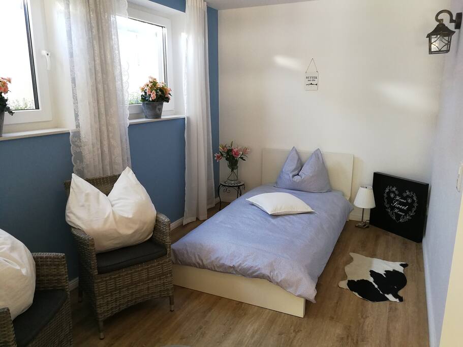 2. Schlafzimmer