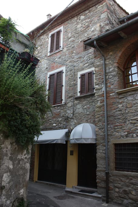 L'esterno della casa