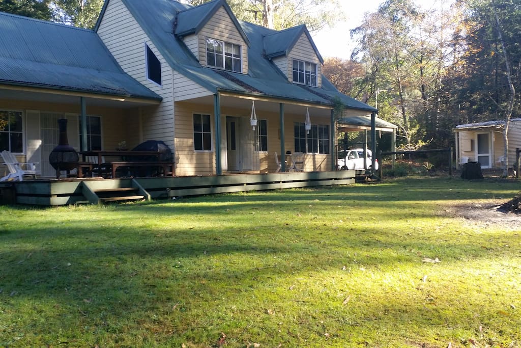 Big Patsa's House situated on a Flat 1 acre and private rainforest at rear of property