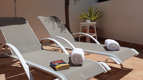 Successful Airbnb property: Sunny & New Apartment in Caleta de Fuste in Antigua