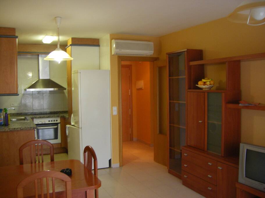 SALON Y COCINA