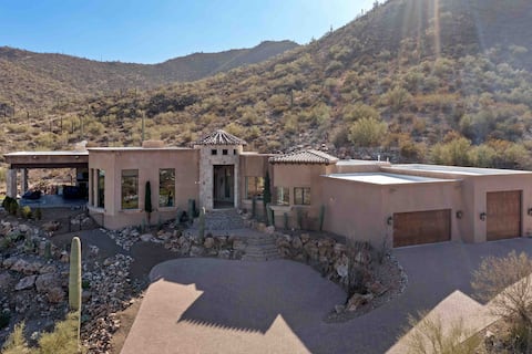 Luxury Estate-Heated Infinity Pool-Spa-Near Hiking