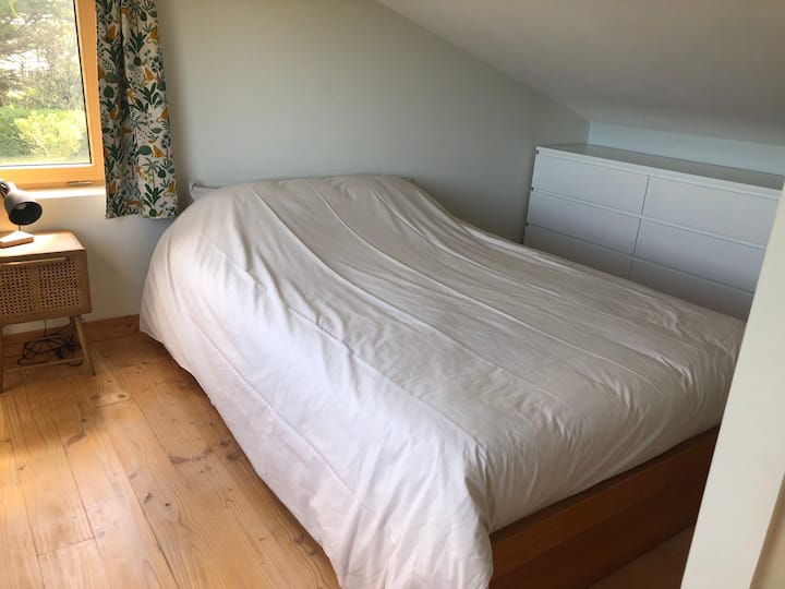 سرير مزدوج 140 × 200