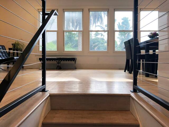 Modern Luxury Condo with Botanical Garden, Parking gallery image 5