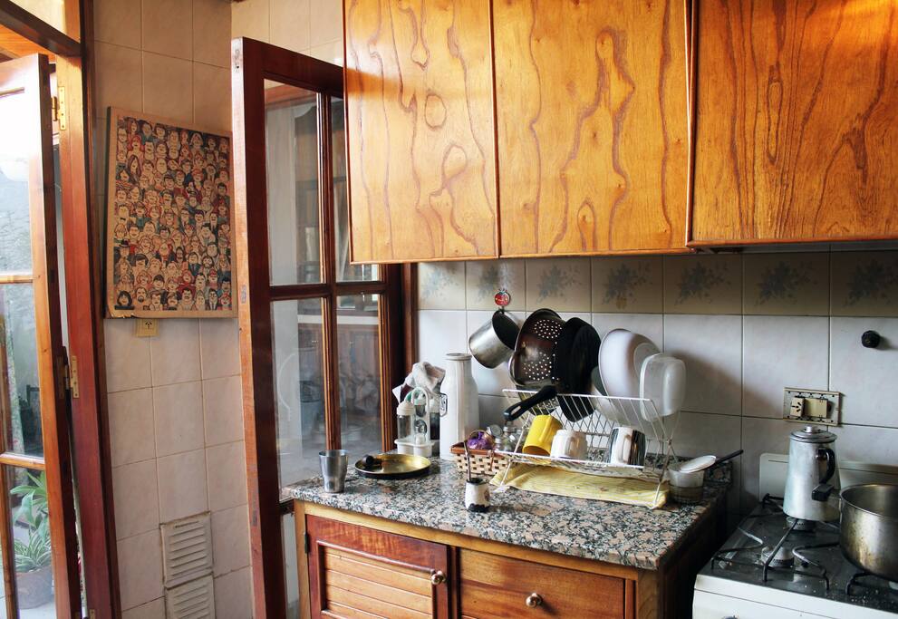 Cocina equipada.