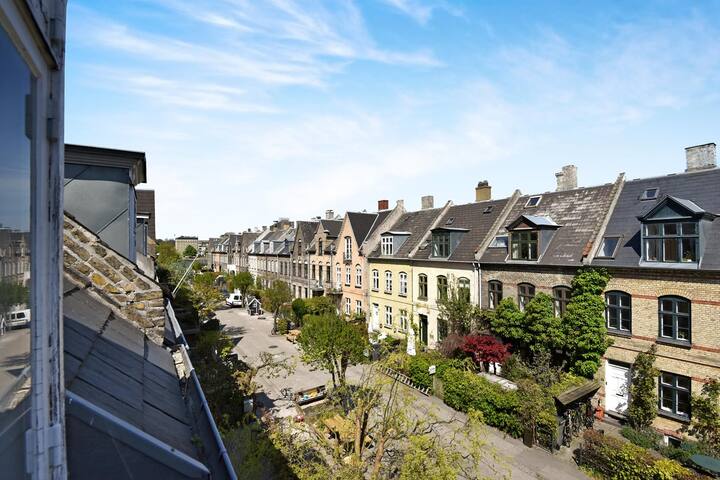 Charming Townhouse – Supreme City Center Location gallery image 2