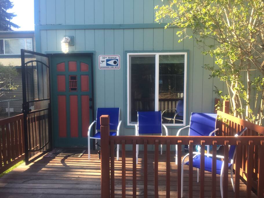 Shared front porch that gets awesome sunlight all afternoon and evening