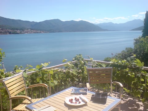 Detached Villa with stunning views in Njivice