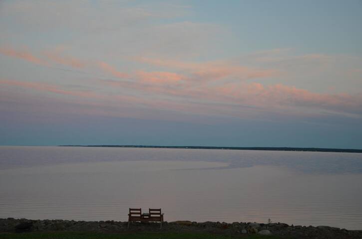 Beautiful OCEANFRONT BEACH Cottage – NB, Canada gallery image 4