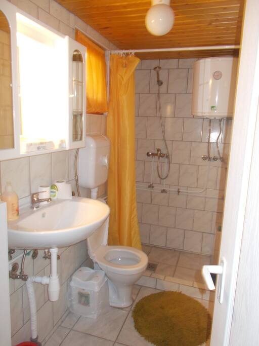 Fürdő-Wc