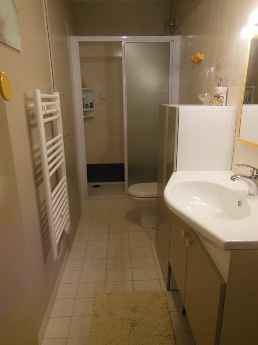salle de bain privative avec WC
