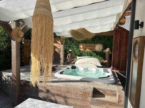 NEW PRIVATE VILLA WITH JACUZZI