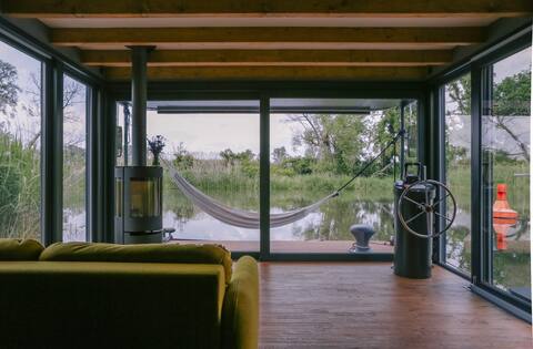 Luxury houseboat - surrounded by nature