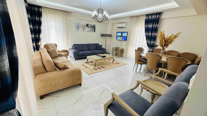 Di̇ki̇li̇'de Deni̇ze Sifir Buti̇k Si̇tede Müstaki̇l Vi̇lla - Dikili