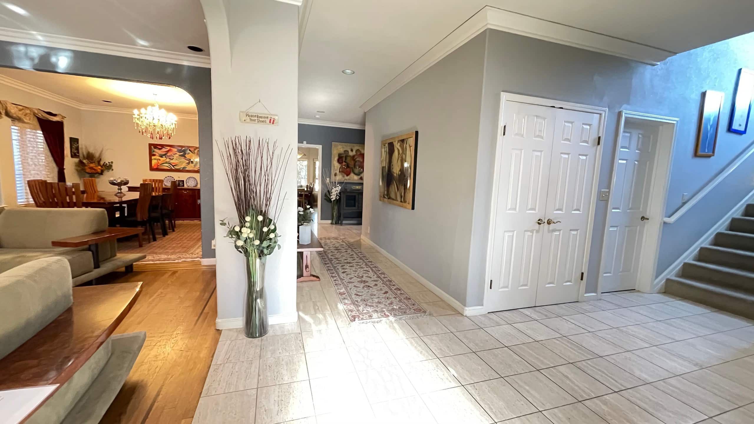 Marble & Hardwood Estate, Gourmet Kitchen - Photo 94