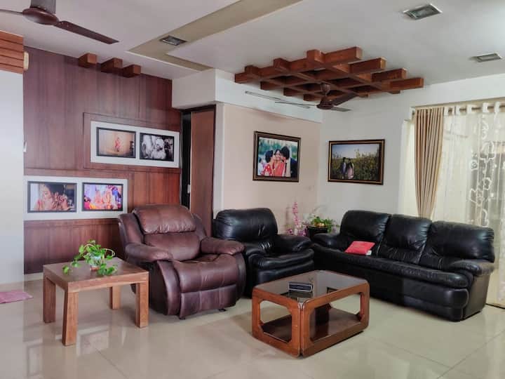 Parel Vacation Rentals & Homes Parel, Mumbai, India Airbnb