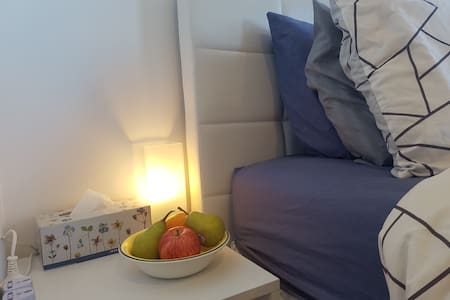 City studio+pool+24 hour gym+parking on request