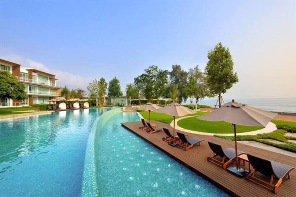 Beach pool 100meter