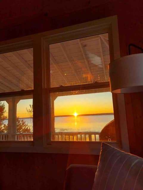 Off-Grid Retreat on Oromocto Lake