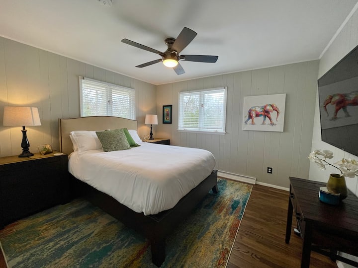 Двойно легло, 50- инчов смарт телевизор