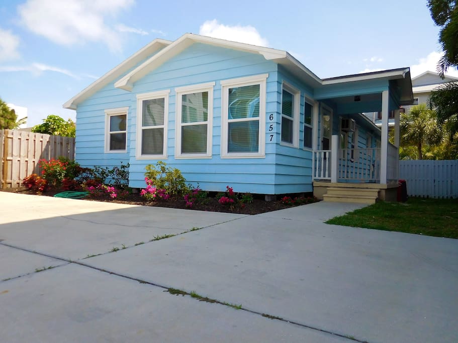 A Beachy Bungalow for your next Siesta Key Vacation