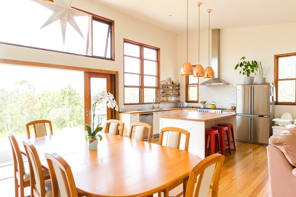 Dining, Kitchen and Living room. Oak dining table with comfortable leather chairs - 8 places, extends to 10.