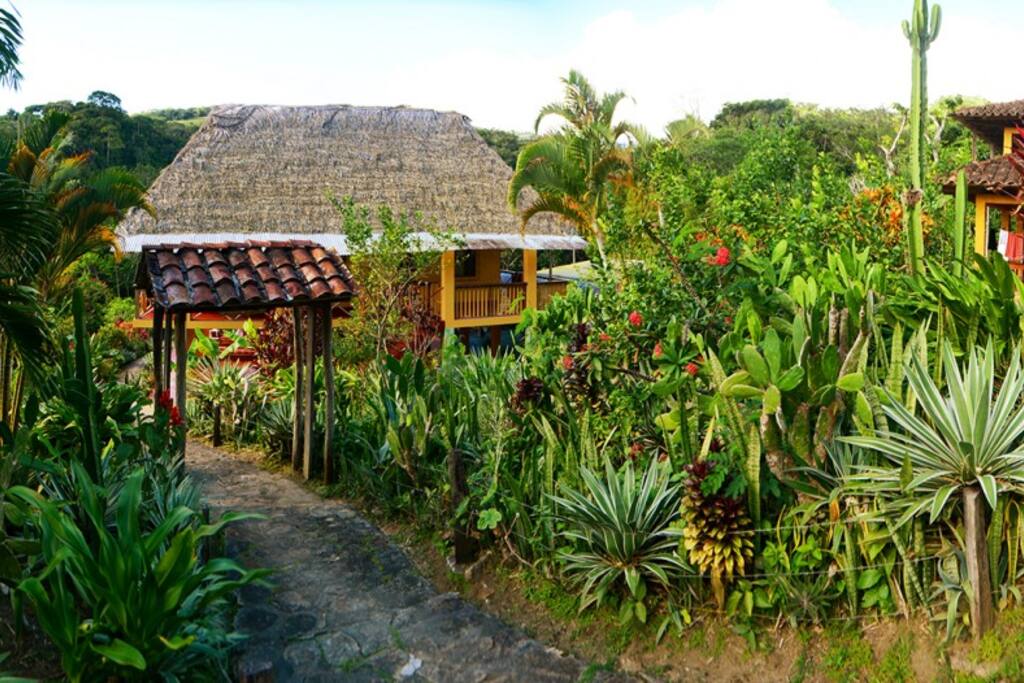 Bienvenu à Huamanwasi Yoga Lodge