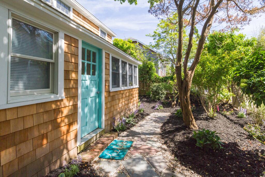 Serene front entrance walkway