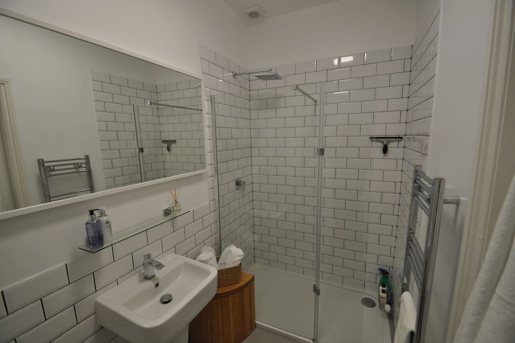 Ensuite shower room