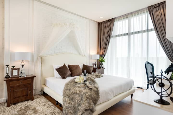 غرفة النوم الرئيسية