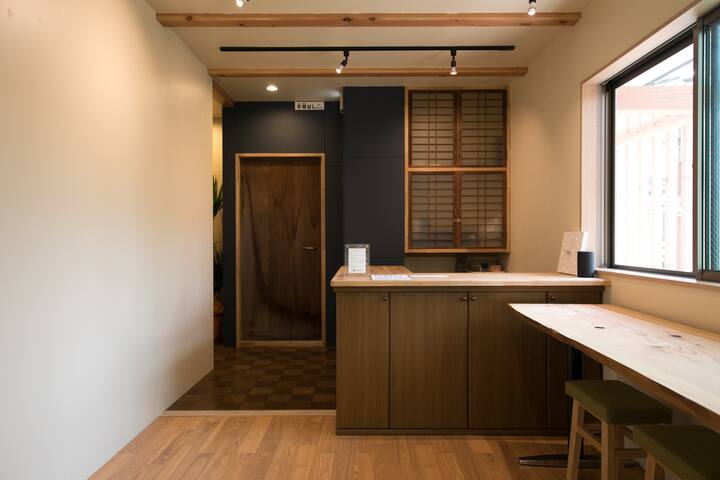 和室個室 博多から2駅guesthouse箱崎駅徒歩30秒 Wifi無料 Newopen 4名ok Hostels For Rent In Higashi Ku Fukuoka City Japan 和室個室 博多から2駅guesthouse箱崎駅徒歩30秒 Wifi無料 Newopen 4名ok Hostels For Rent In Higashi Ku Fukuoka City Japan
