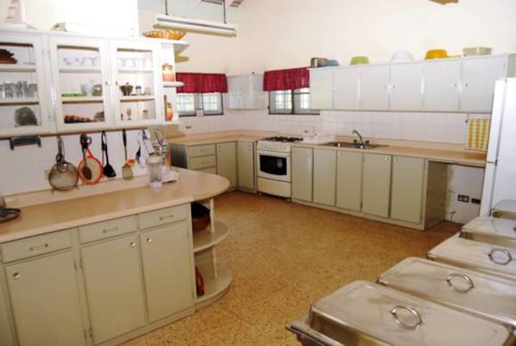 spacious kitchen fully equipped fridge/freezer cooker, oven, microwave, kettle,kitchen utensils crockery etc