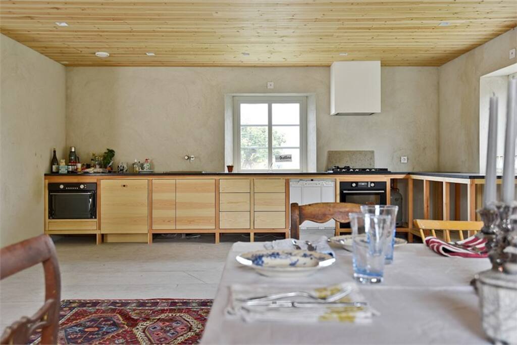 Kitchen with plenty of room