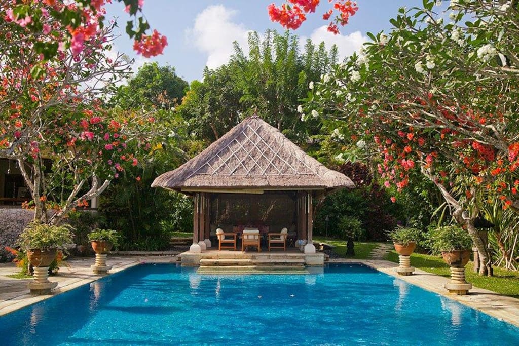 Garden villa pool