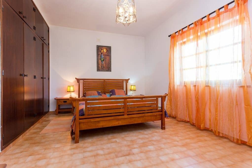 Room 1, Queen size bed