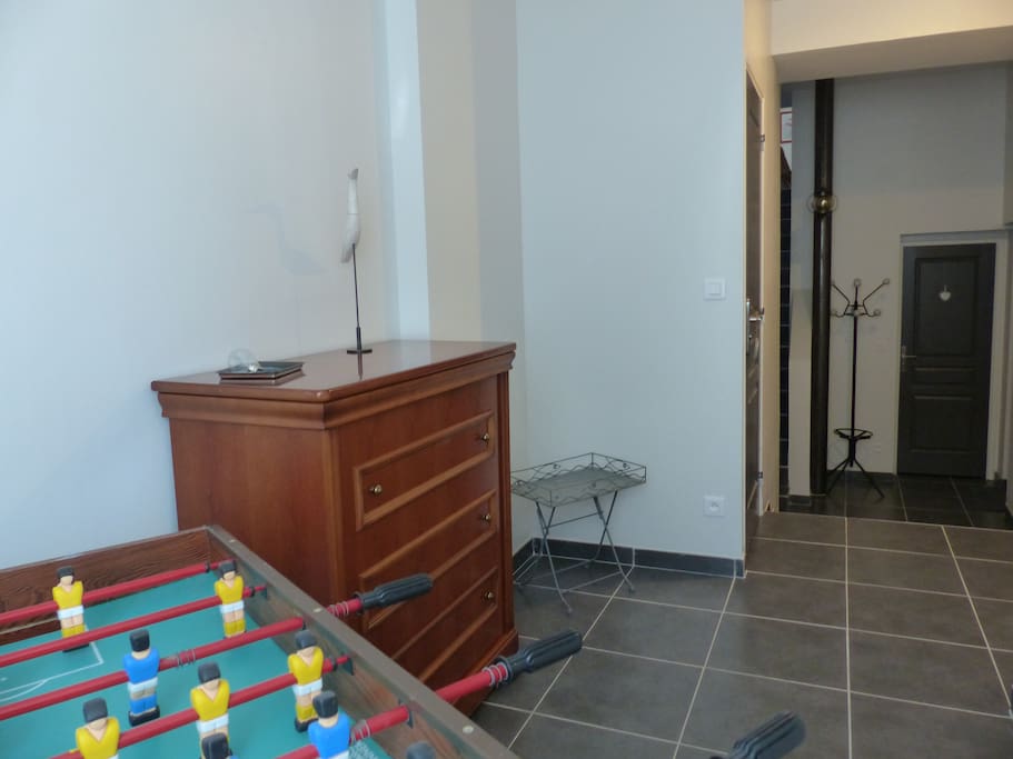 Une chambre d'appoint équipée