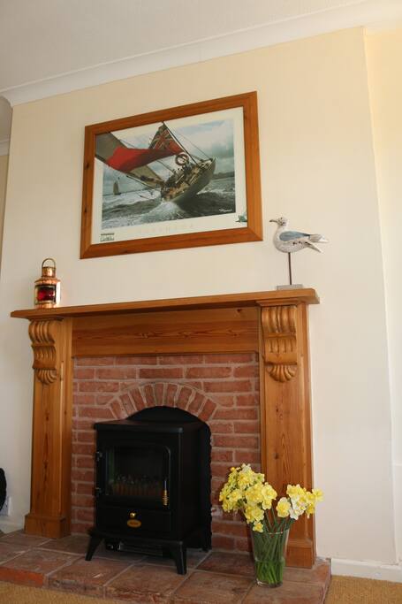 Fireplace with electric fire