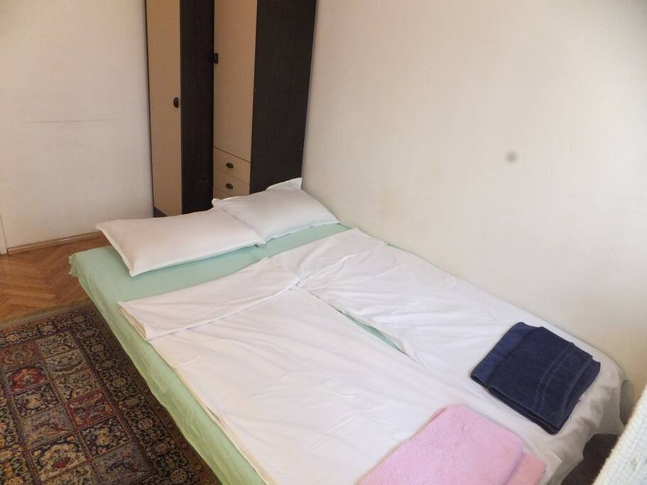 Pull-off sofa,private room , 2 people