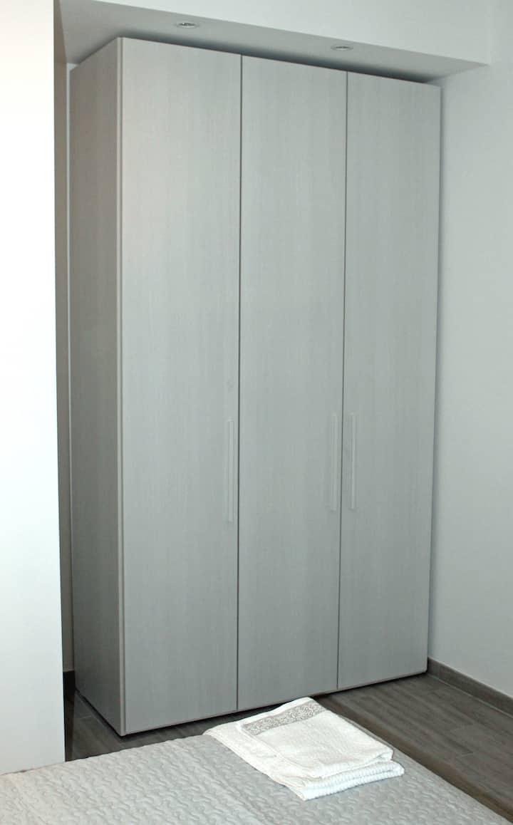 Armoire