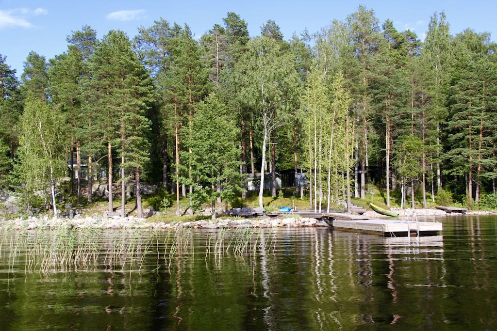 Villa and guest room & sauna are hidden in the forest