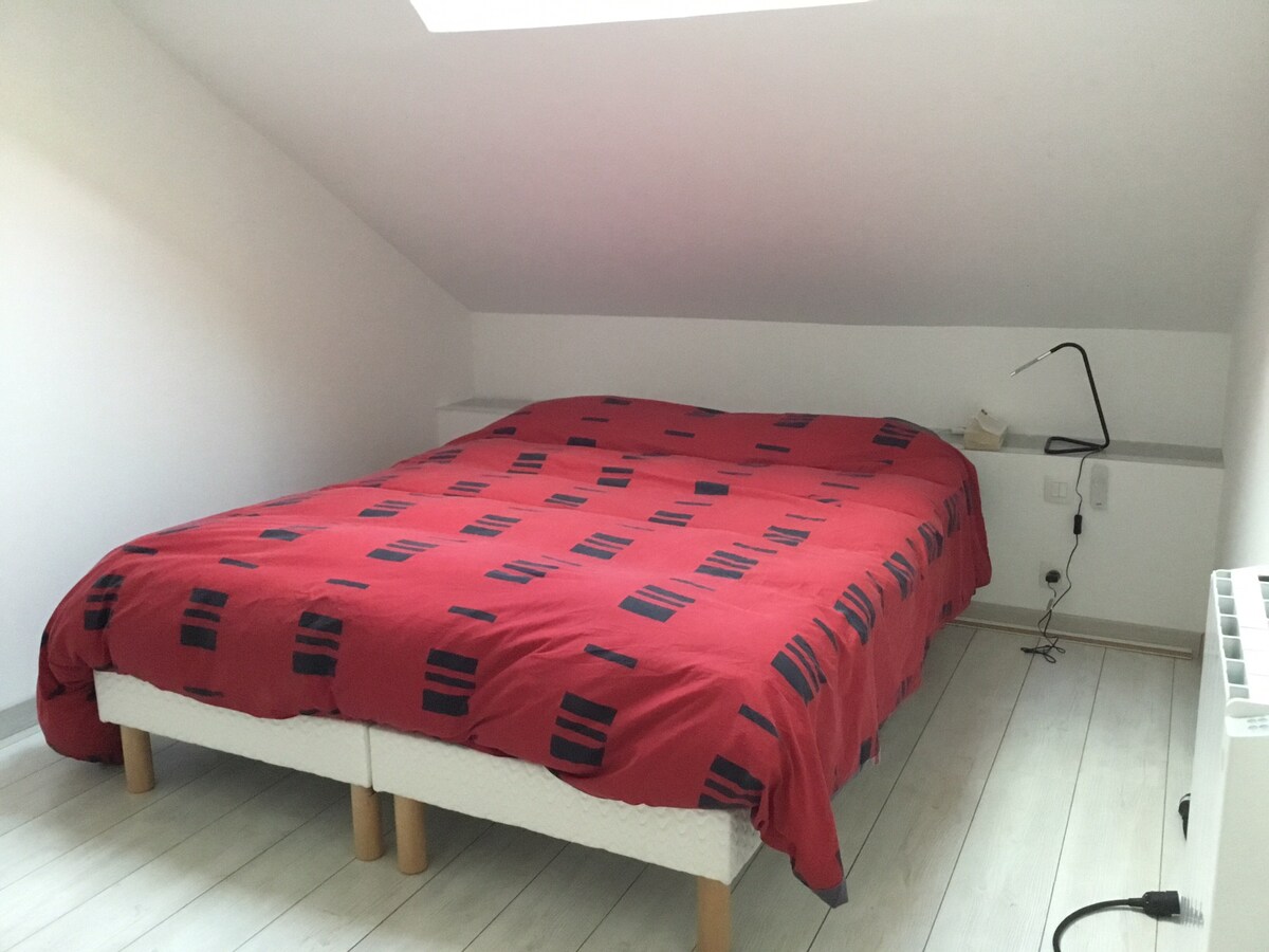 Primaire slaapkamer 2/2