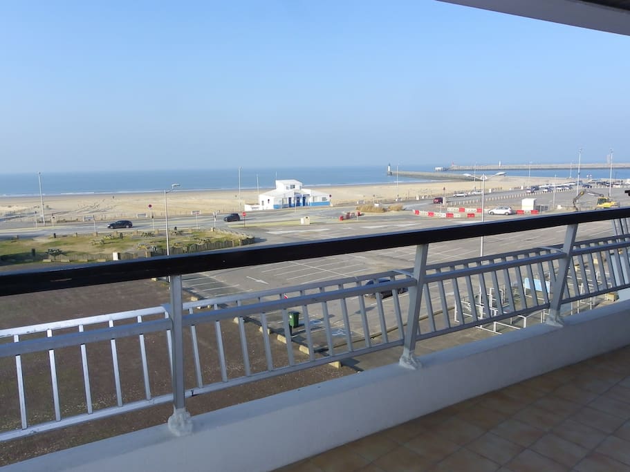 La mer vue depuis le grand balcon