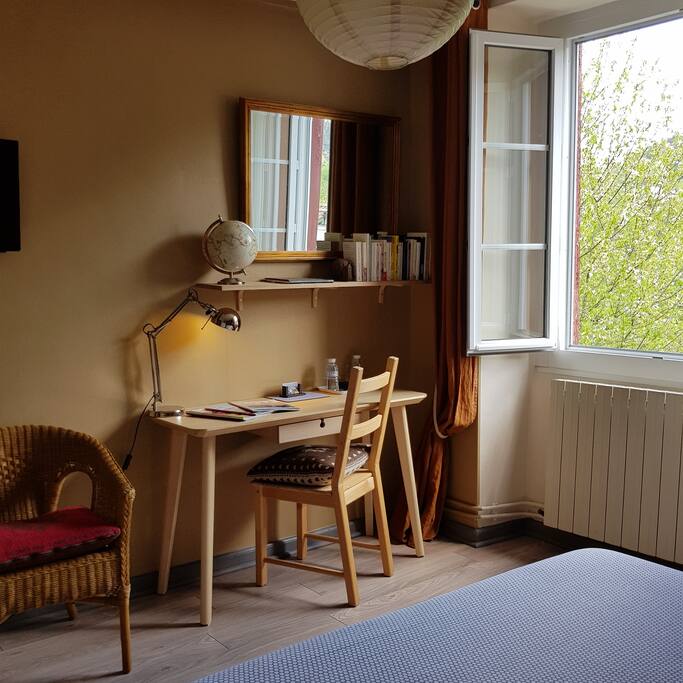 Bureau chambre Mendi