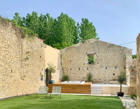Perle rare farmhouse Piscine&Spa La Rochelle