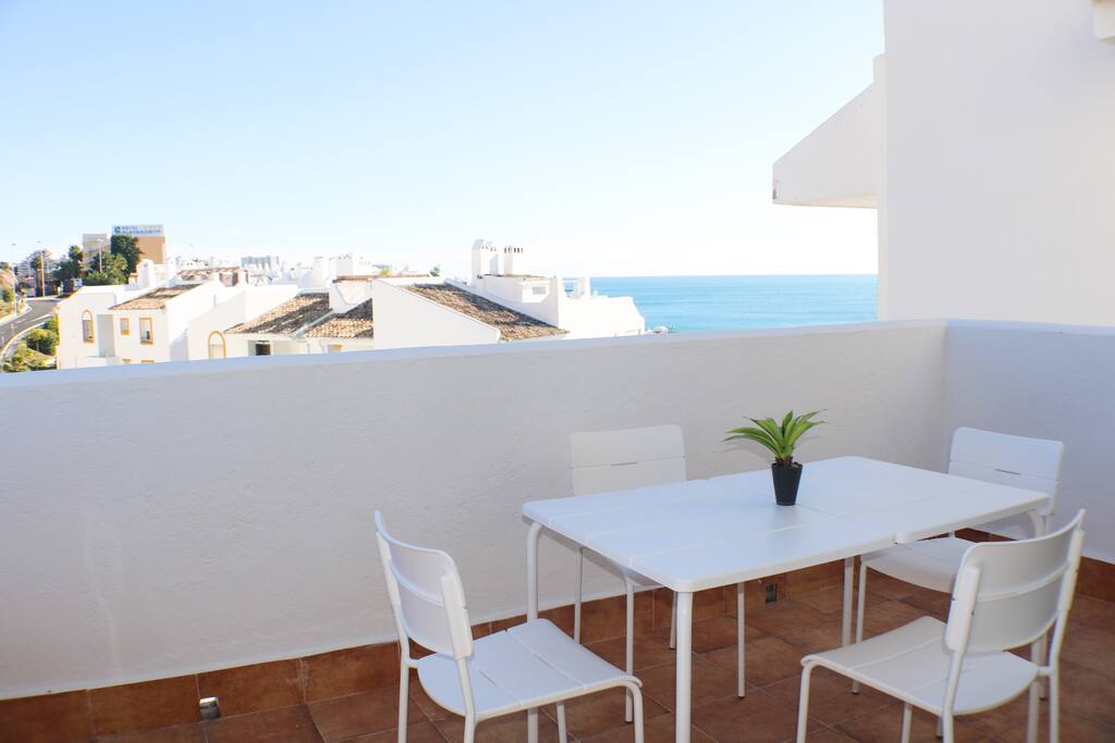 Terraza principal / Main terrace