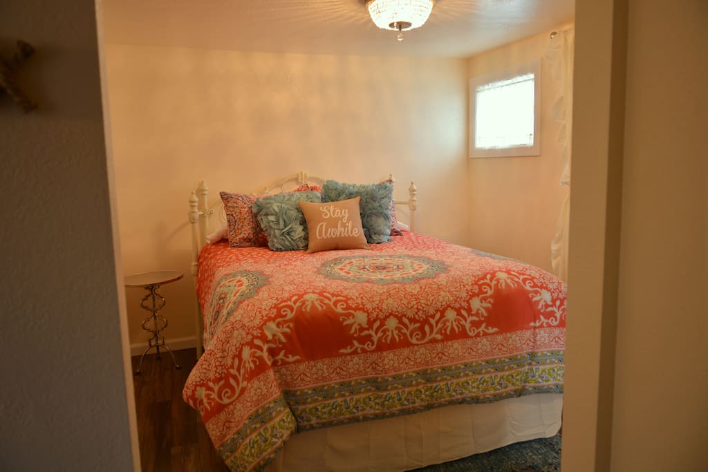 Queen bed