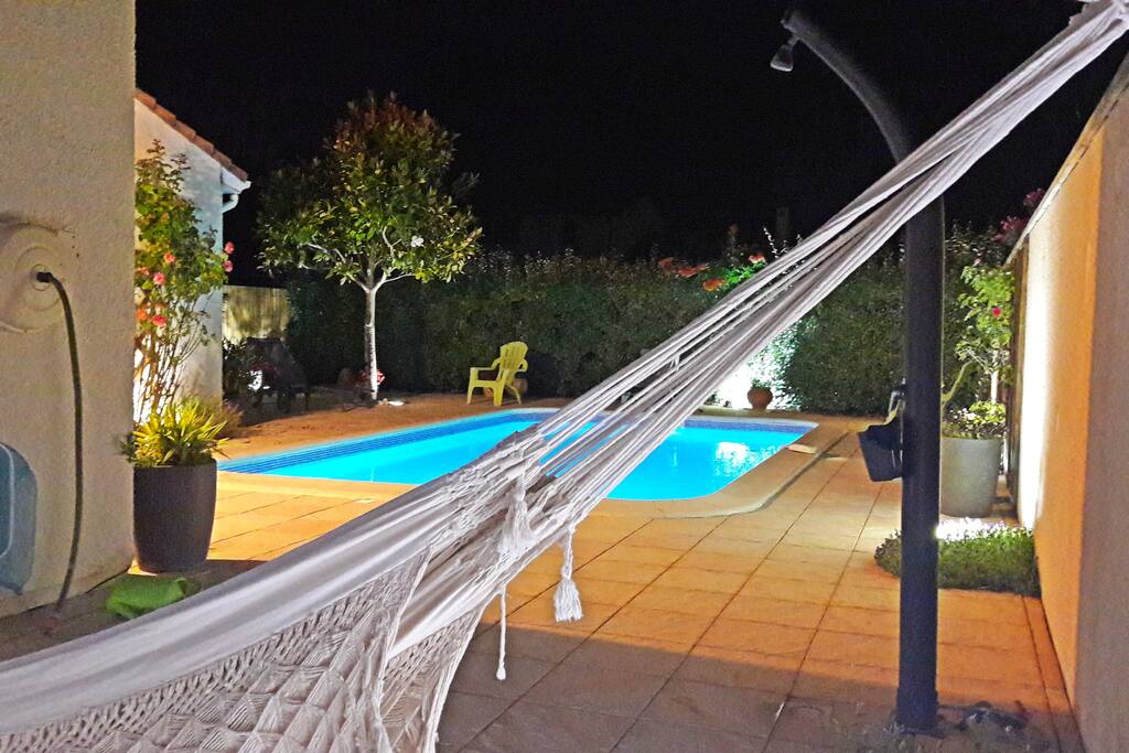 HAMAC, UNE NUIT CHAUDE