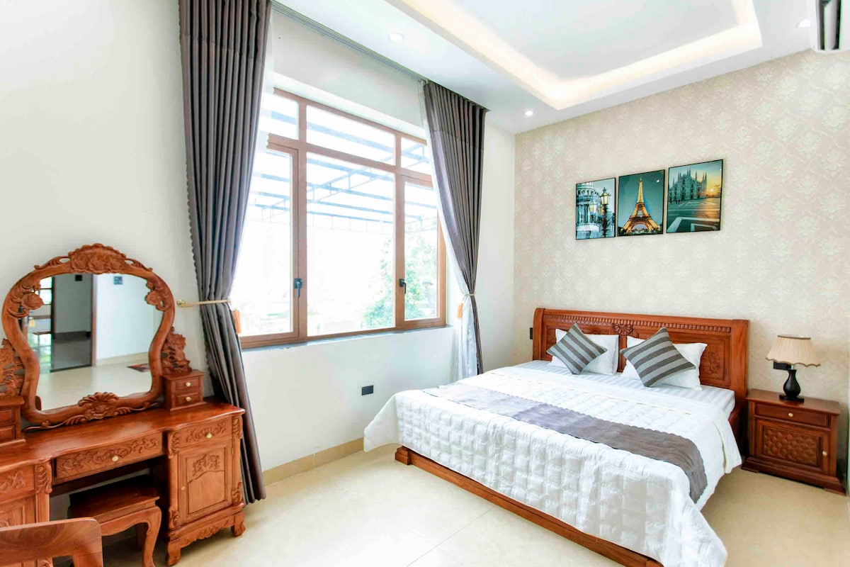 საძინებელი 4