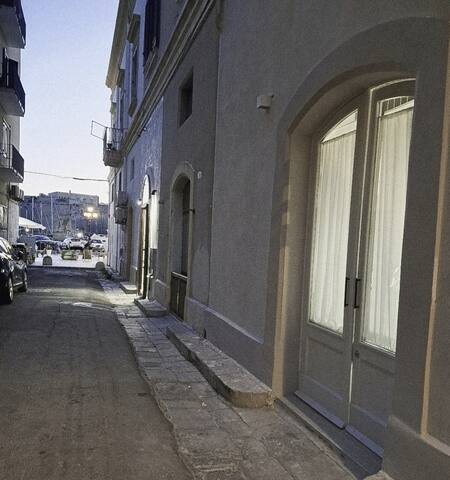 Listing in Gallipoli