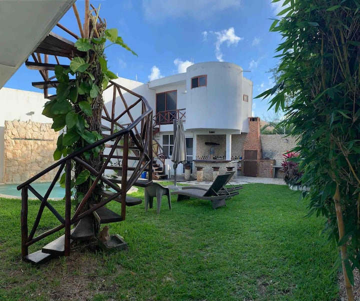 Joaquín Zetina Gasca, Quintana Roo Vacation Rentals & Homes Joaquín